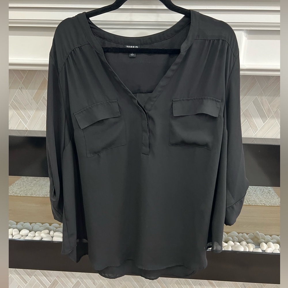 torrid Harper Georgette Black V-Neck 3/4 Sleeve Blouse with Pockets 2X 18-20